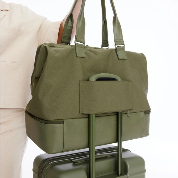 NWT award winning BEIS Weekender in Olive - Picture 4 of 10